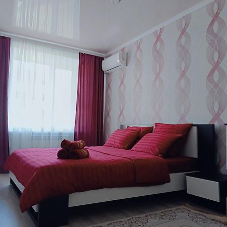 Отличная Двухкомнатная Квартира-Студия 70Кв Uralsk Exteriér fotografie
