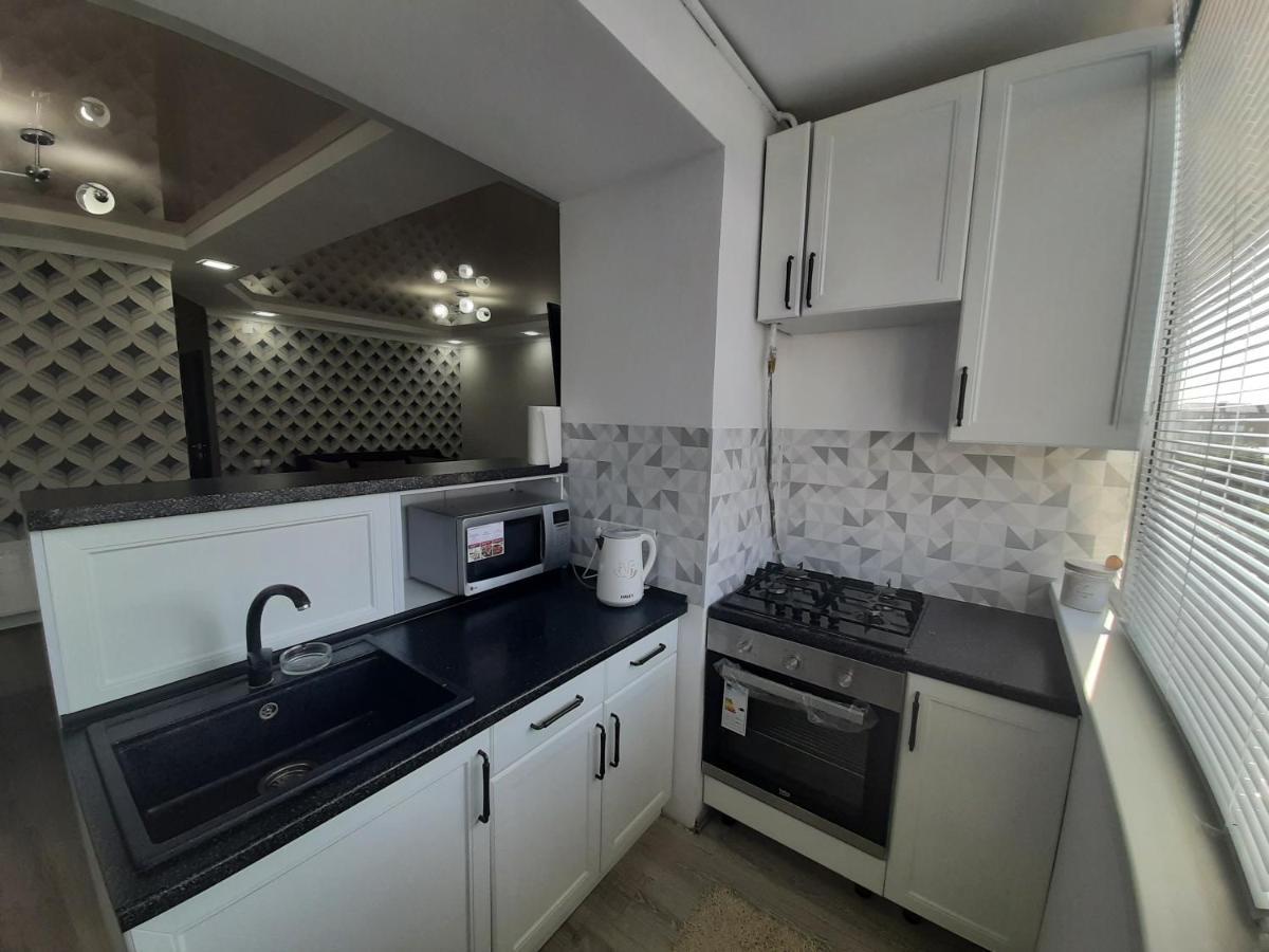 Отличная Двухкомнатная Квартира-Студия 70Кв Uralsk Exteriér fotografie