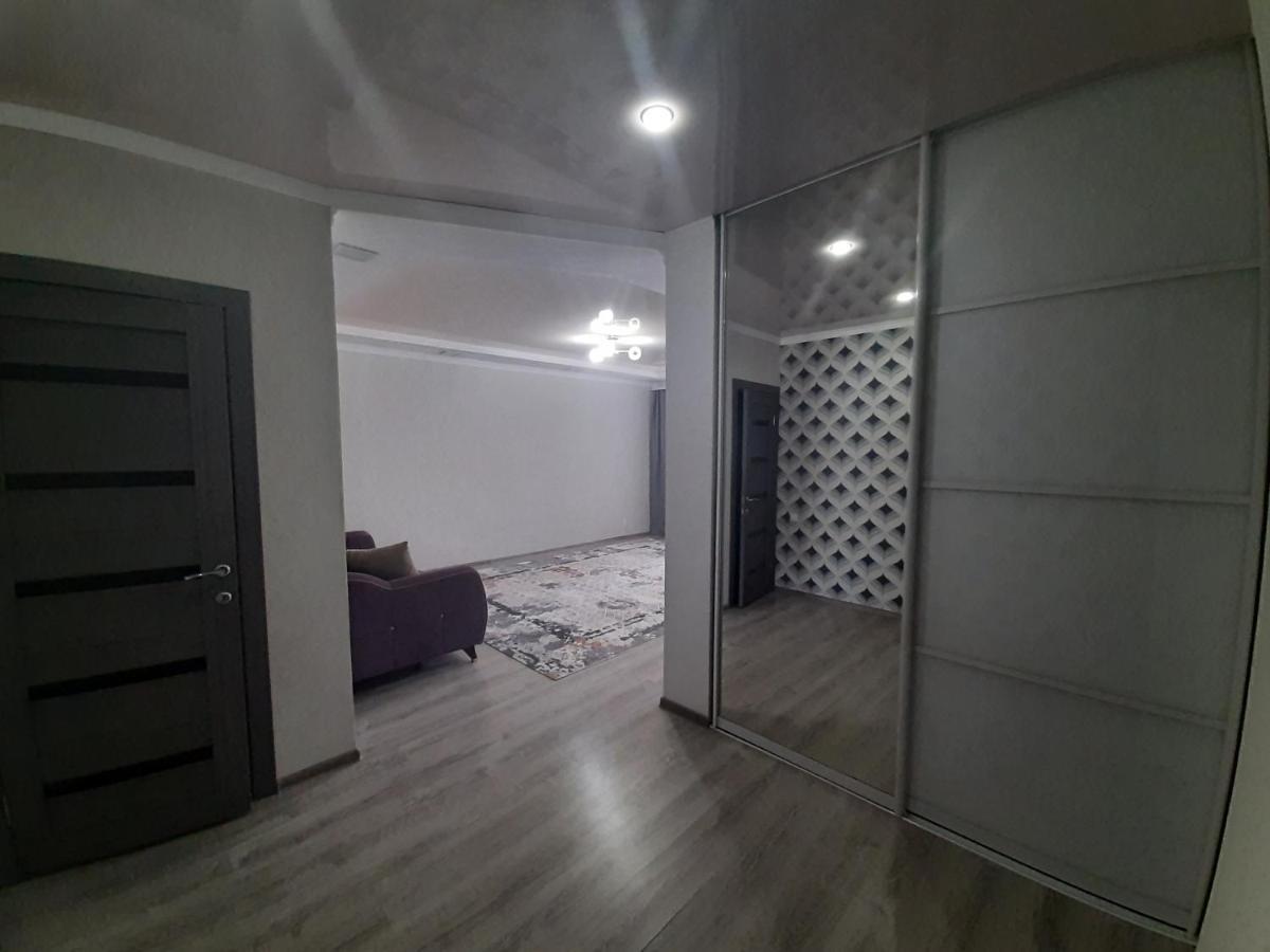 Отличная Двухкомнатная Квартира-Студия 70Кв Uralsk Exteriér fotografie