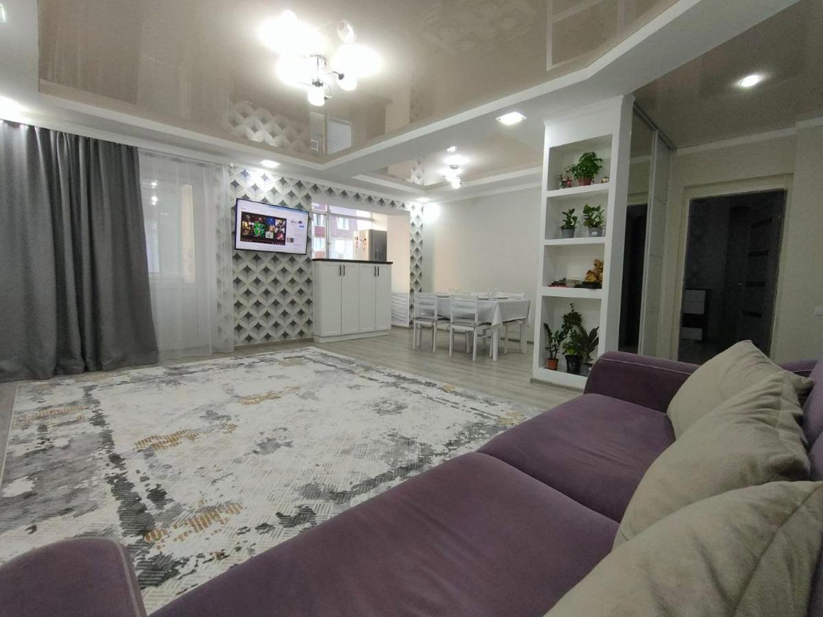 Отличная Двухкомнатная Квартира-Студия 70Кв Uralsk Exteriér fotografie